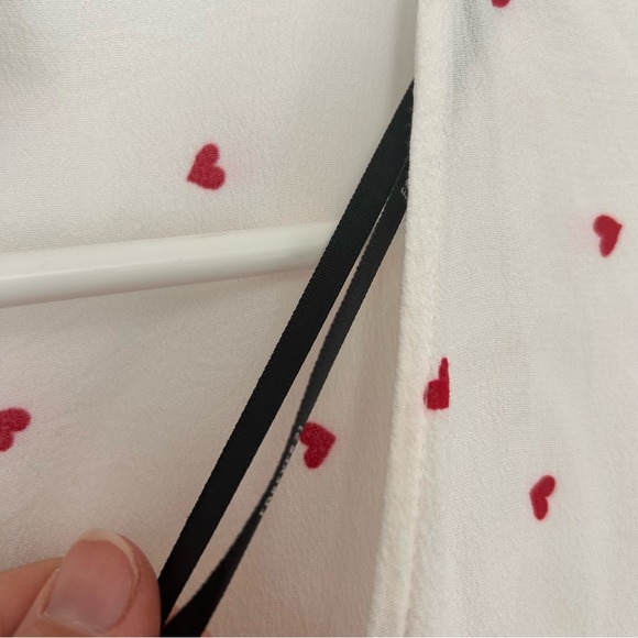 Forever 21 White Dress with Red Heart Patterni size medium - Picture 4 of 6